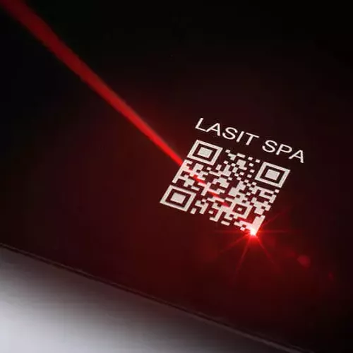 fibra Marking UDI Codes with Picosecond Laser